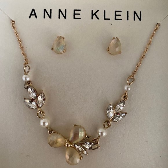 NIB Ann Klein Necklace and Earrings Box Gift Set - Picture 5 of 5